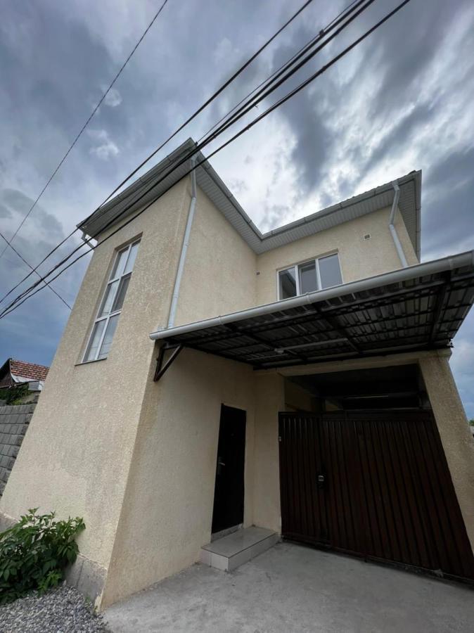Meiman House Close To Asia Mall Bischkek Exterior foto